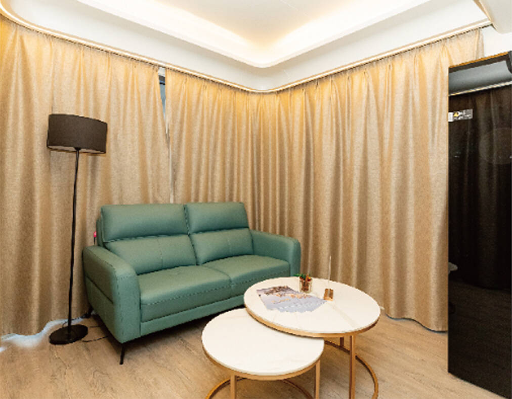 H40 Ultraの内観写真